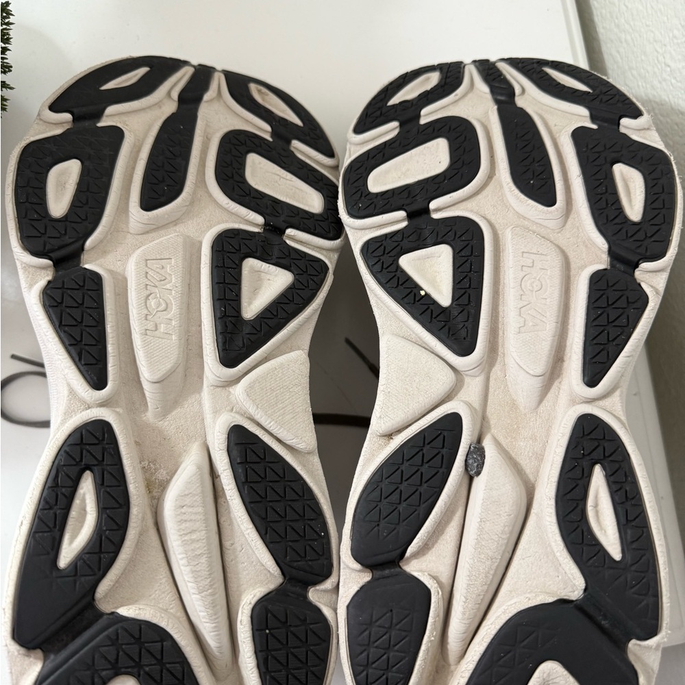 Hoka men size 11.5 bondi 8 Light Gray Athletic Shoes - Picture 7 of 8